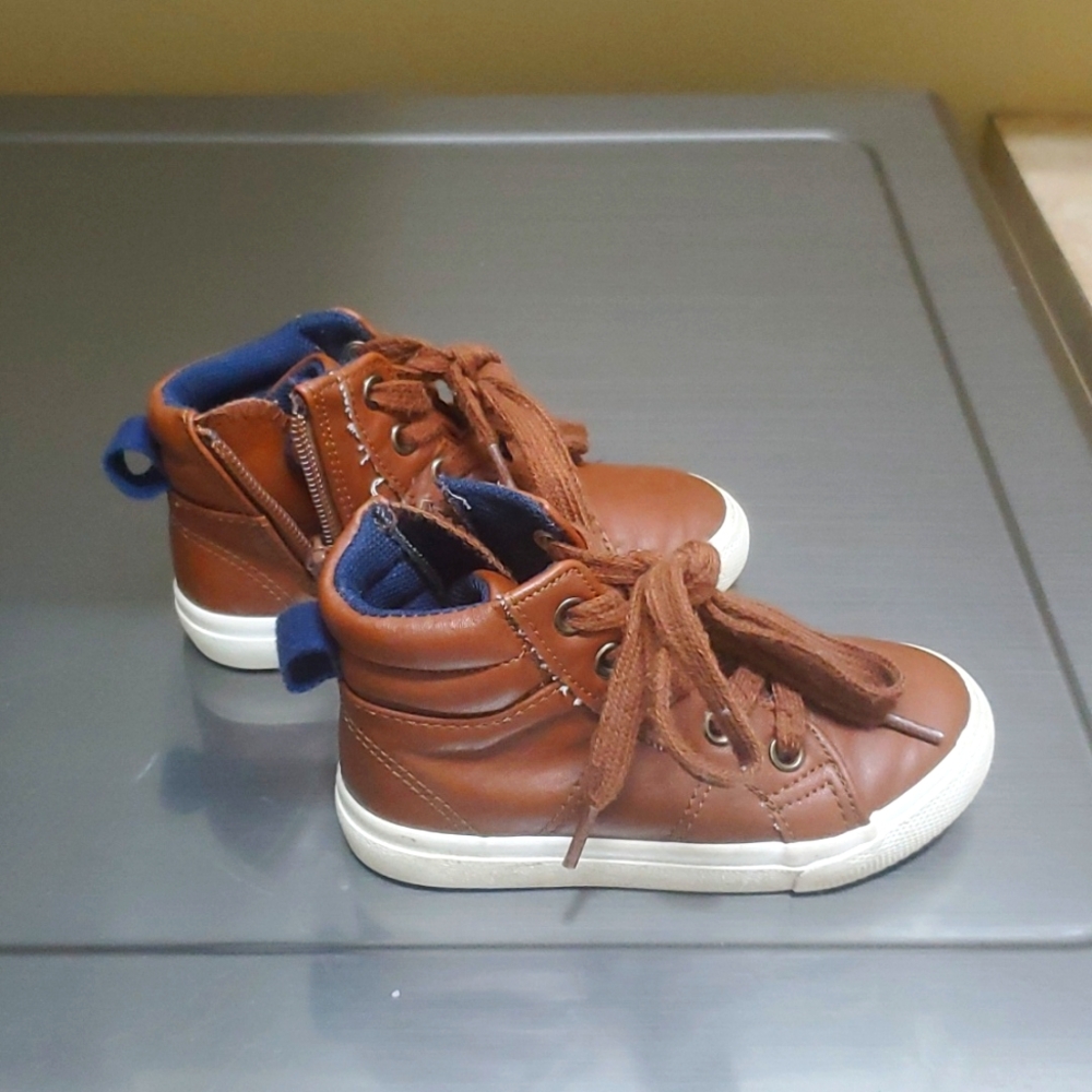 Boys boots